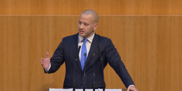 maximilian köllner parlament 24.09.